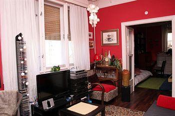 Lonyay Street Apartament *